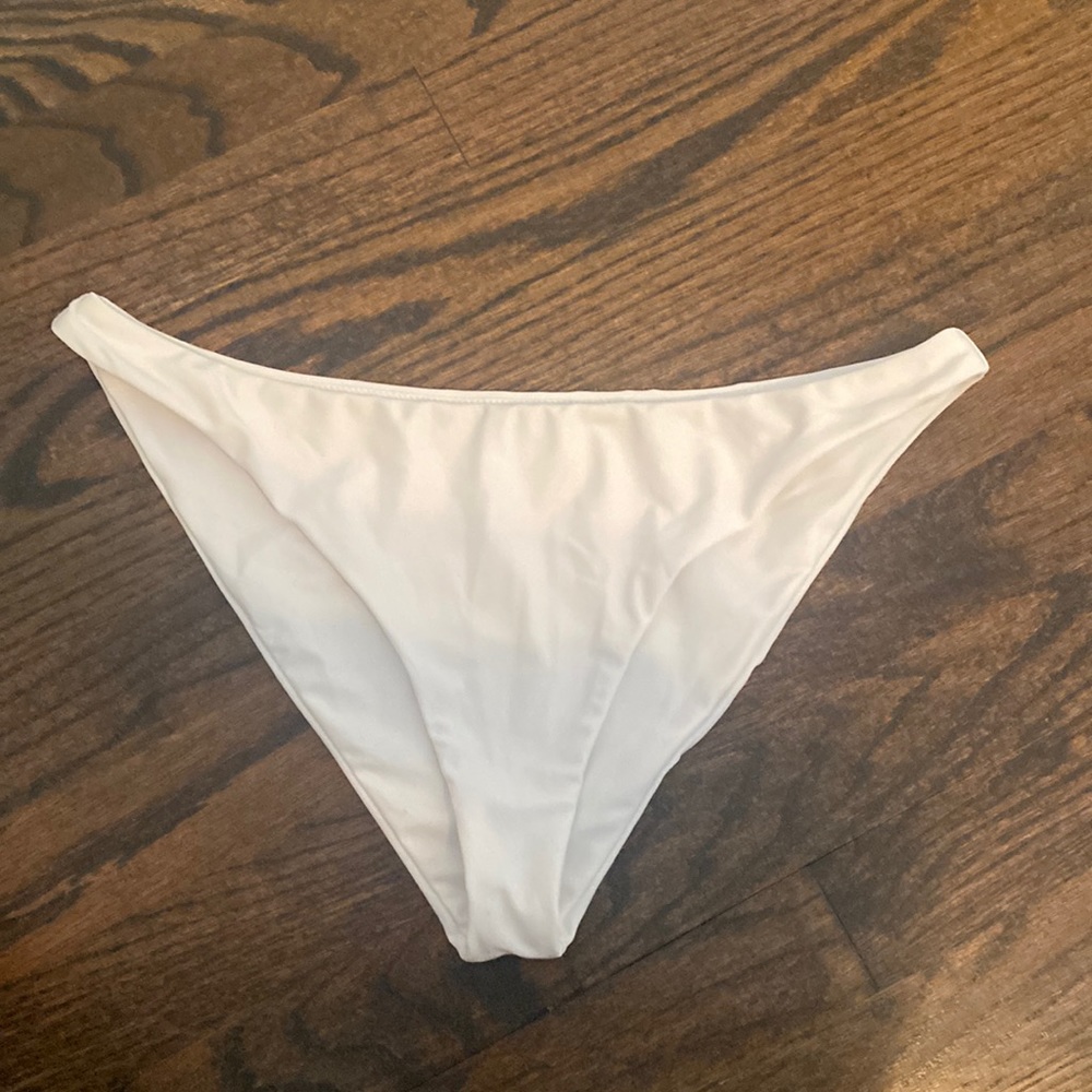 LOVERS AND FRIENDS MILES BIKINI BOTTOMS NWOT